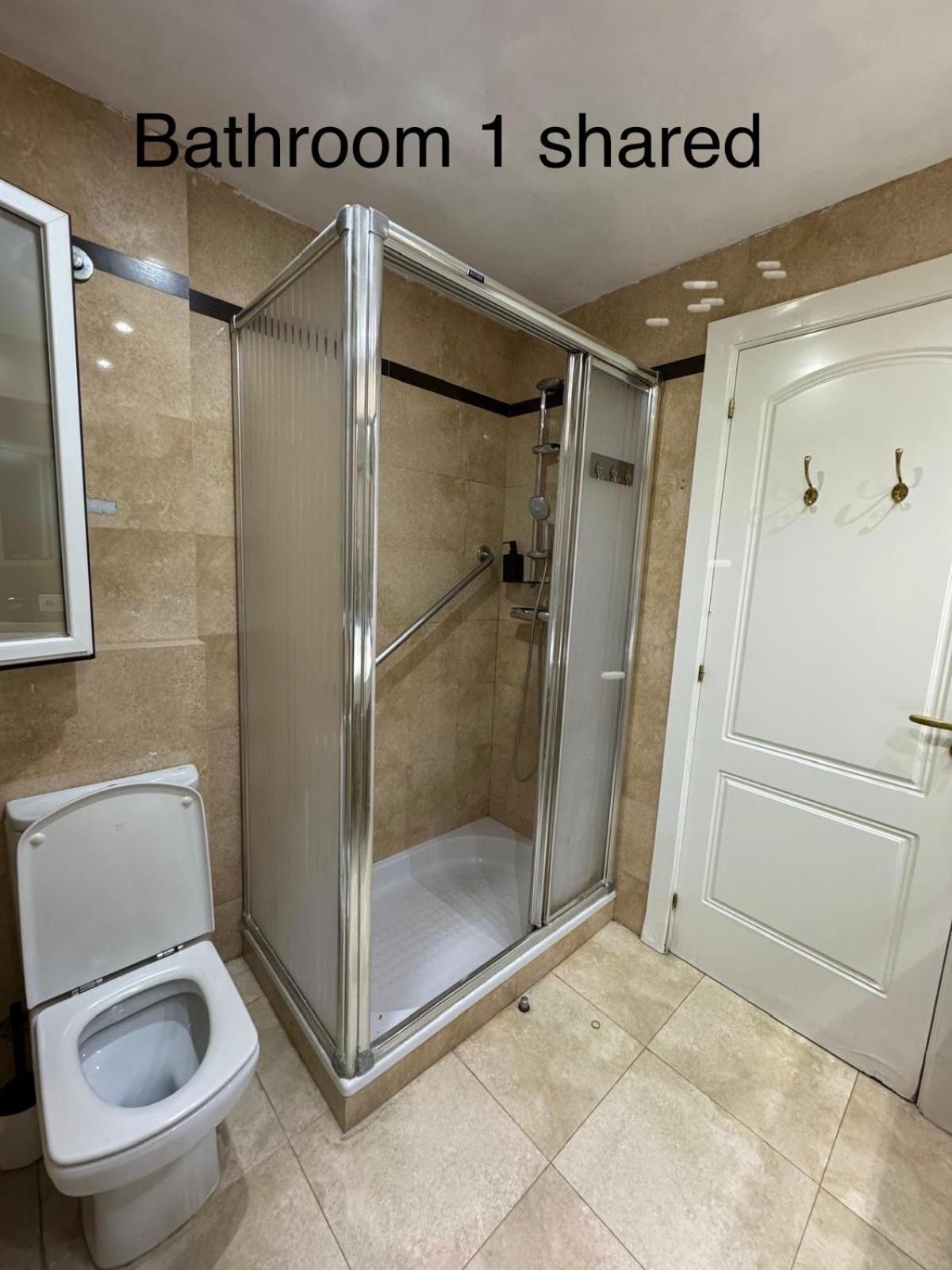 Appartement Spacious In Area A